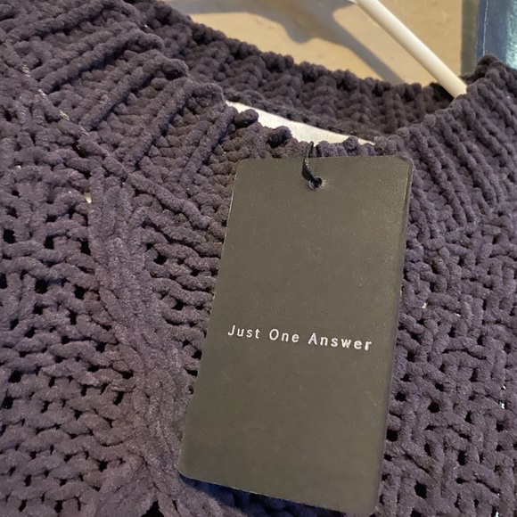 Sweater - Picture 2 of 3